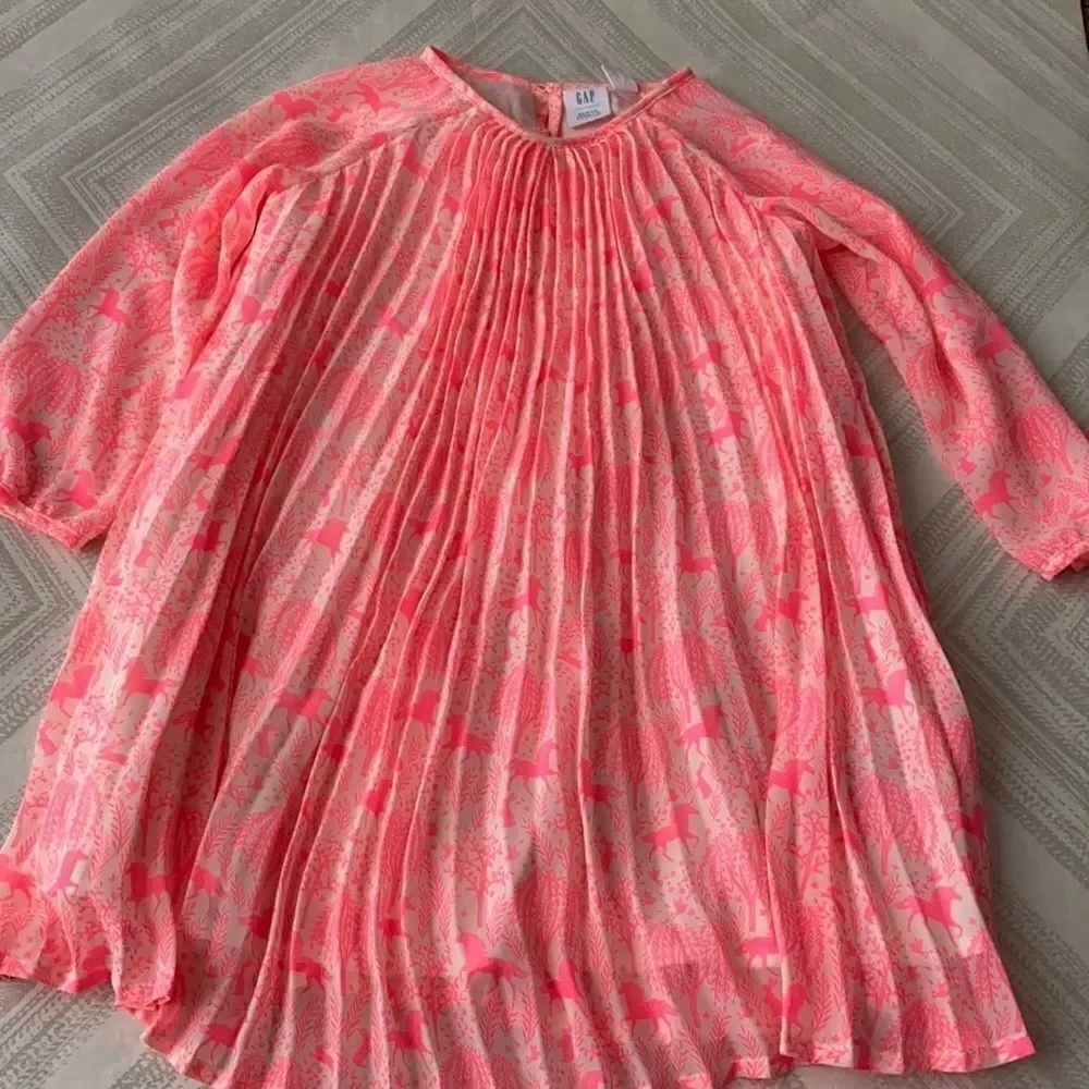 Gap Girls Neon Pink Unicorn Printed Pleated Dress